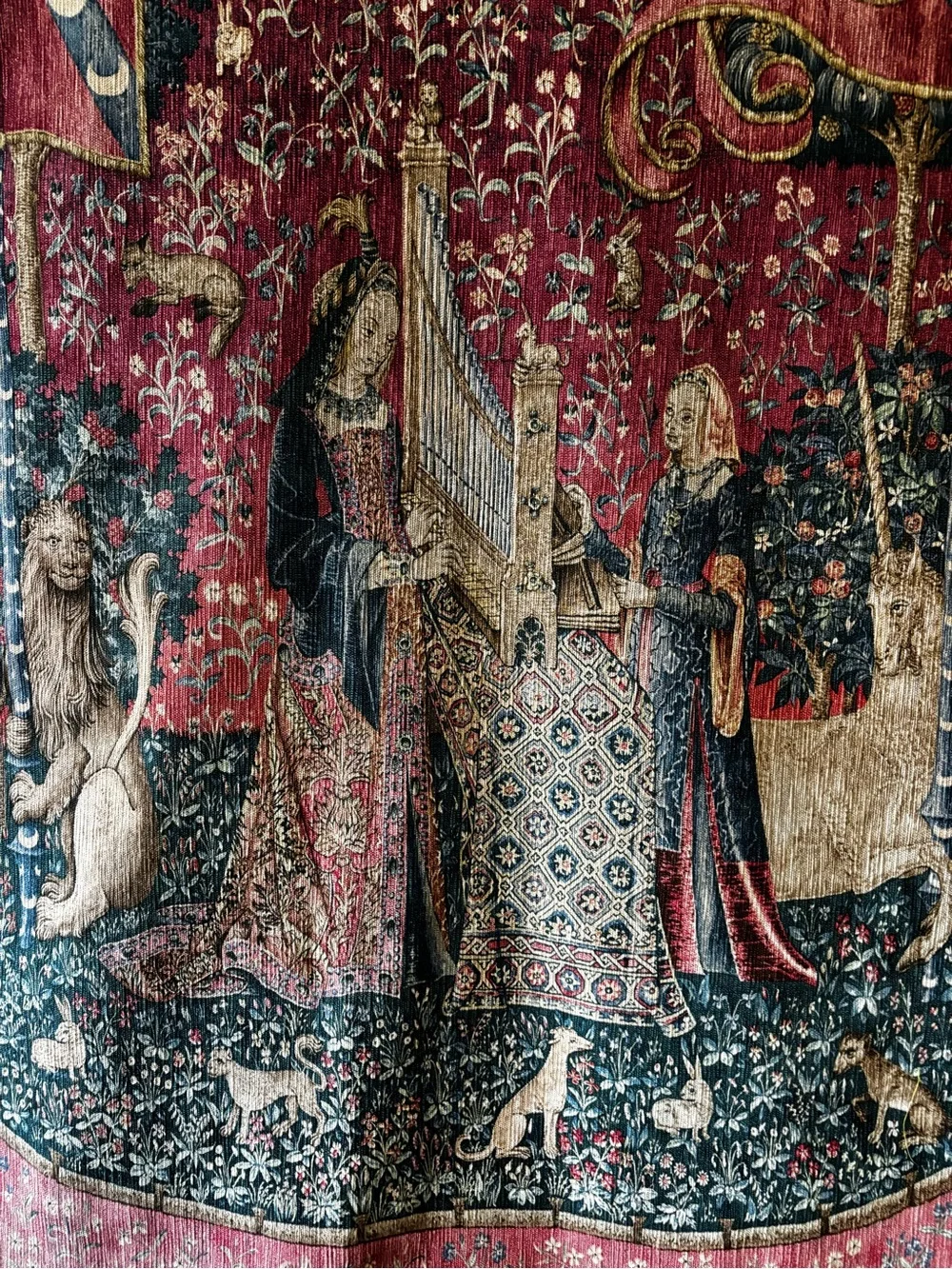 Vintage lady and the unicorn made in France